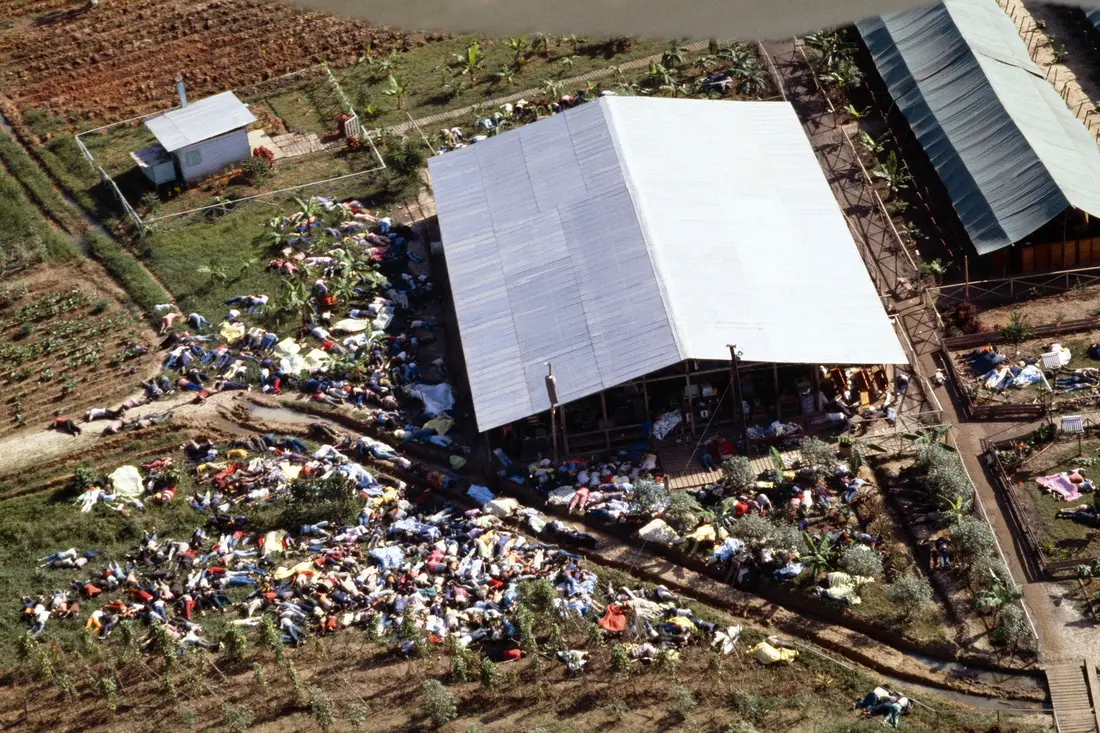 Jonestown y el Templo del Pueblo — El infierno en la jungla y la masacre del cianuro