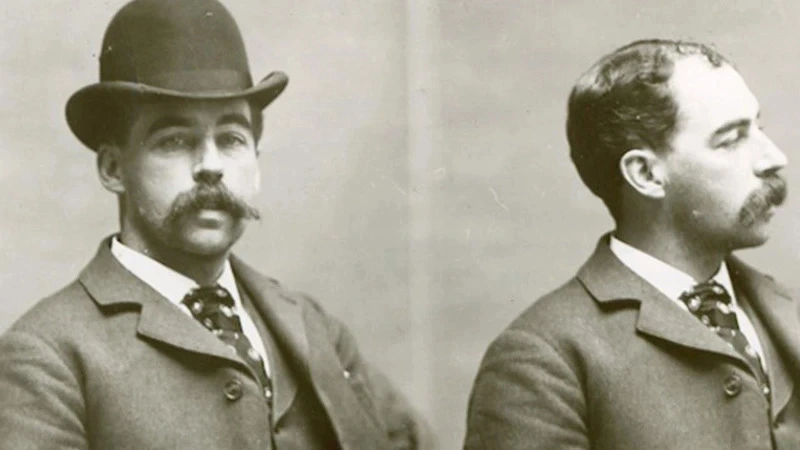 H. H. Holmes: El “Doctor” que diseñó un hotel como trampa mortal masiva